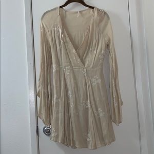 Free people bohemian cream dress size 2